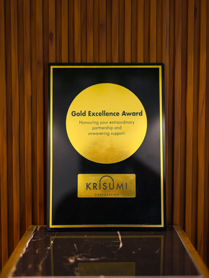 Outstanding Performance - Krisumi