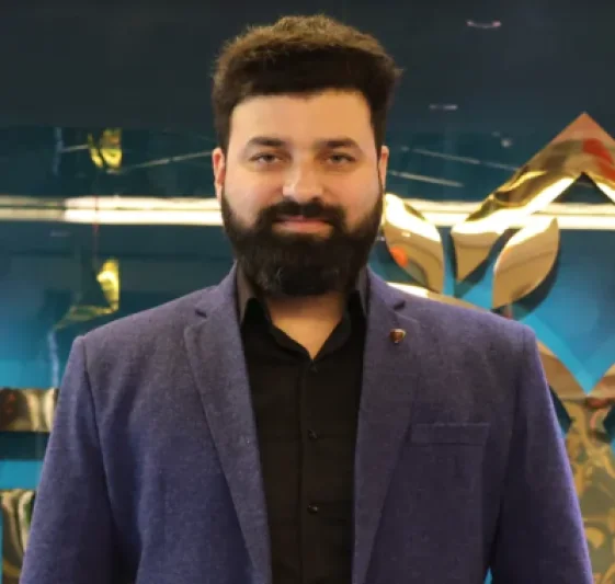 Omar Naseem — Associate Director - Sales